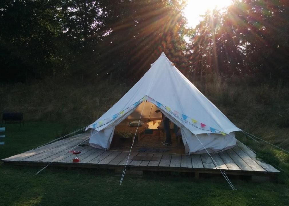 2005: Glamping, locavore